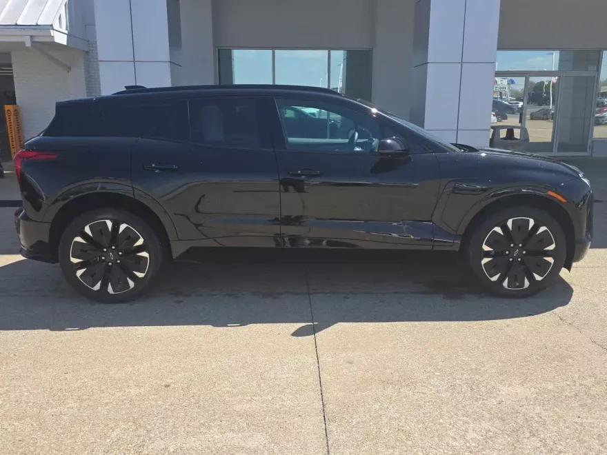 2024 Chevrolet Blazer EV RS photo 1