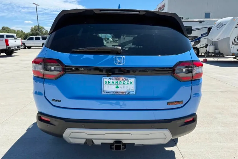 2025 Honda Pilot TrailSport photo 1