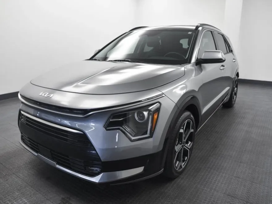 2023 Kia Niro EX Touring photo 1