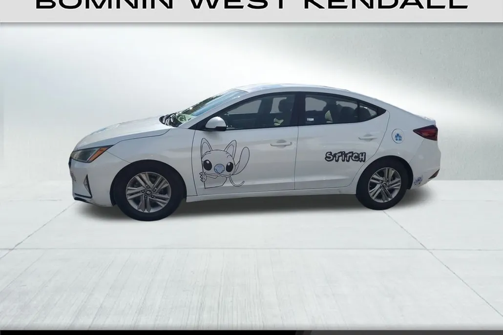 2019 Hyundai Elantra SEL photo 1