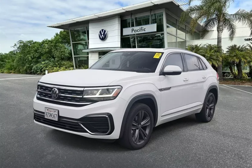 2022 Volkswagen Atlas Cross Sport SEL R-Line photo 1