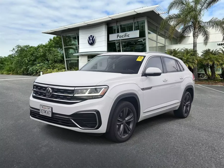 2022 Volkswagen Atlas Cross Sport SEL R-Line photo 1