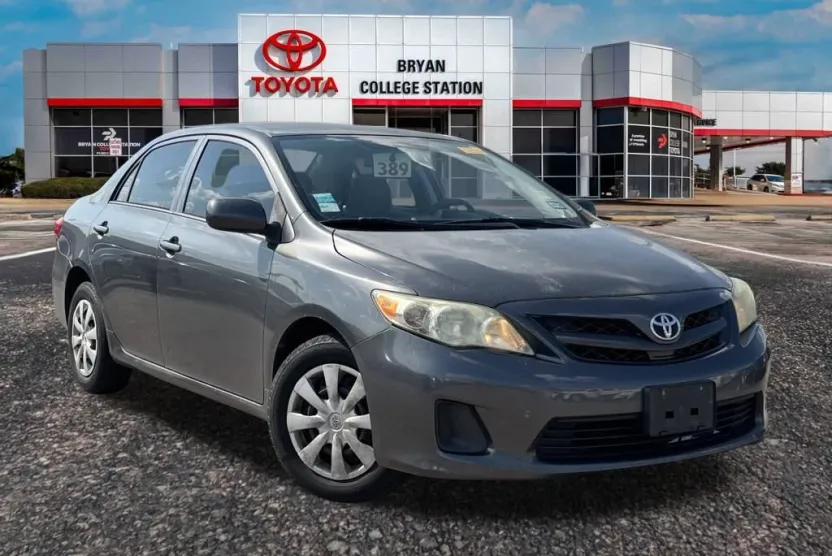 2012 Toyota Corolla L photo 1