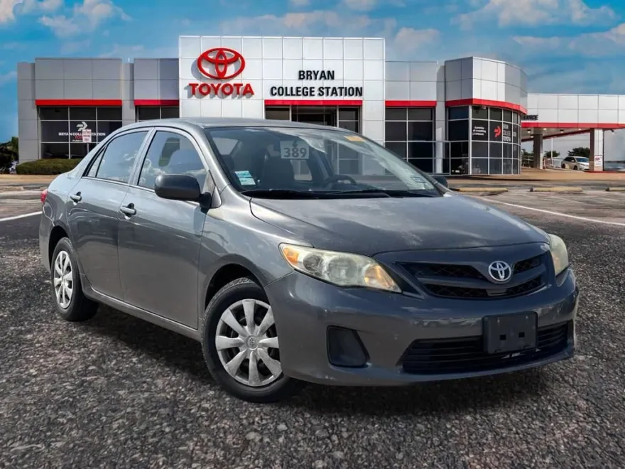 2012 Toyota Corolla L photo 1