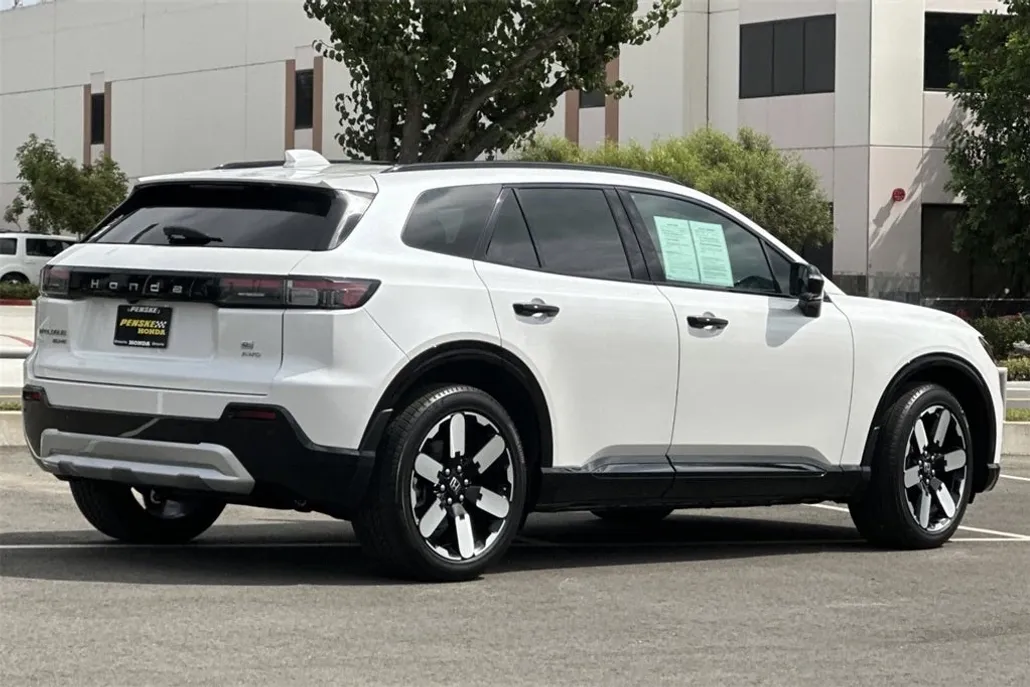 2024 Honda Prologue Elite Touring photo 1