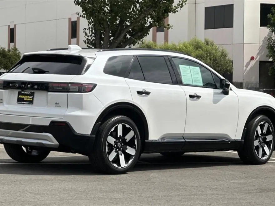 2024 Honda Prologue Elite Touring photo 1