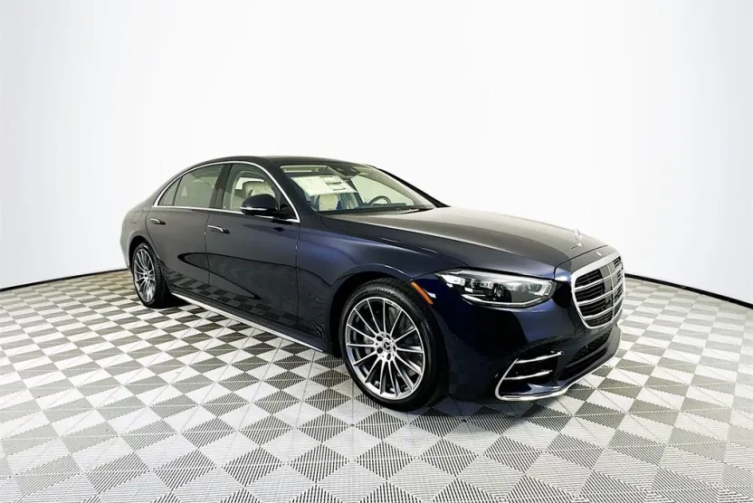 2026 Mercedes Benz S 500 4MATIC photo 1