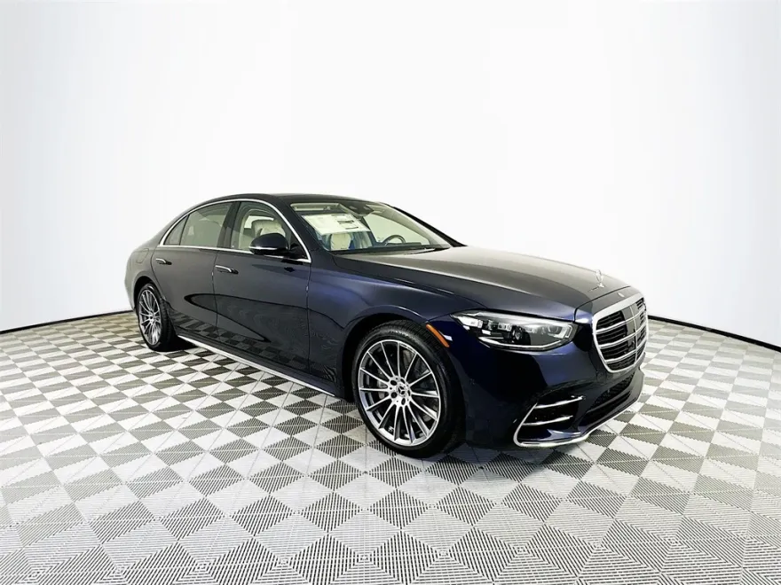 2026 Mercedes Benz S 500 4MATIC photo 1
