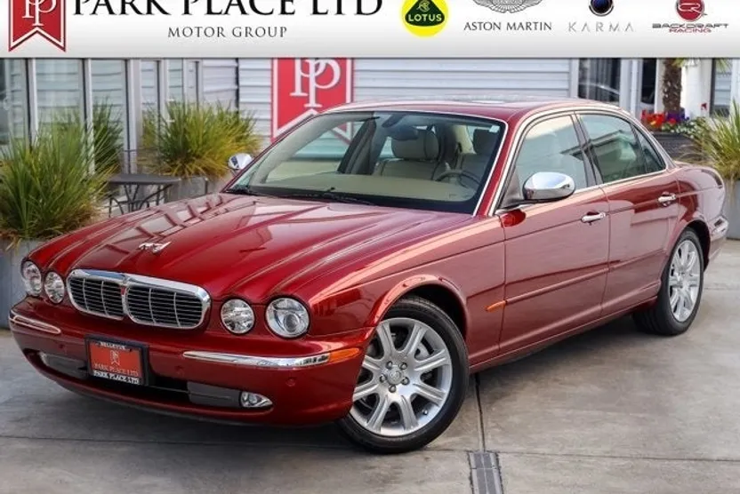 2004 Jaguar XJ Vanden Plas photo 1