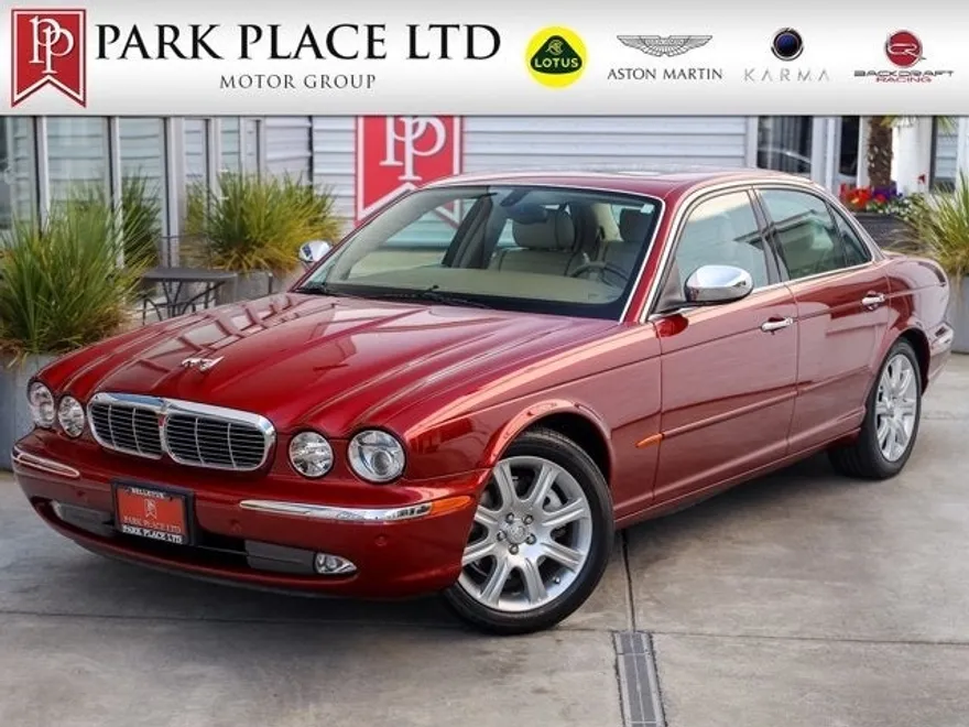 2004 Jaguar XJ Vanden Plas photo 1