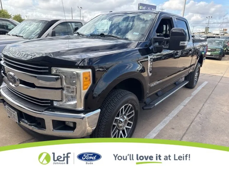 2017 Ford F-250 Lariat photo 1