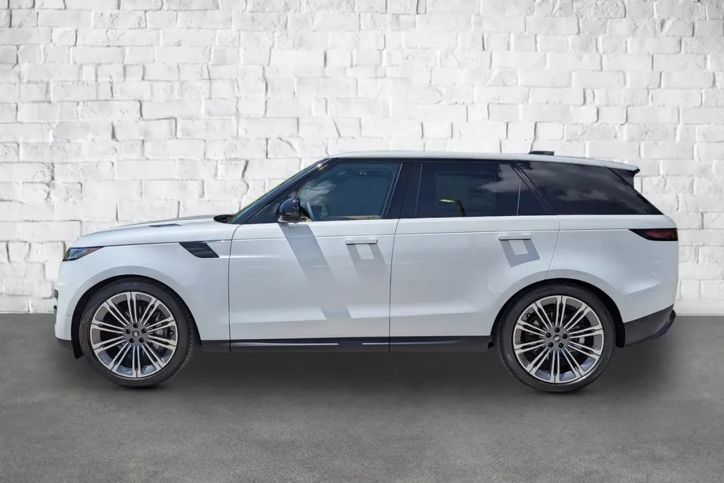 2025 Land Rover Range Rover Sport SE photo 1