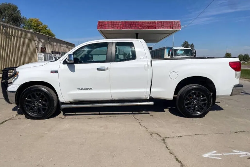 2011 Toyota Tundra Grade photo 1