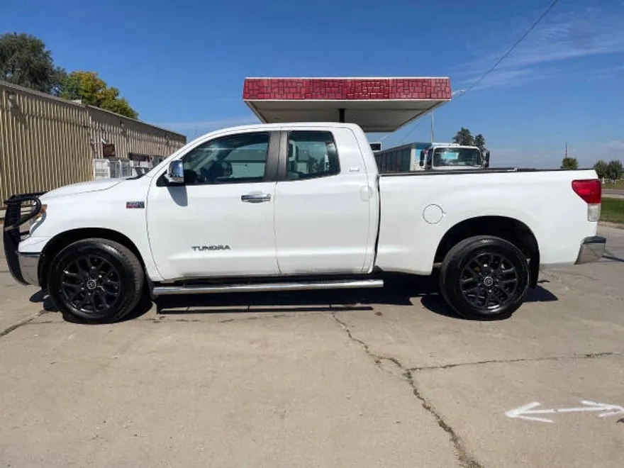 2011 Toyota Tundra Grade photo 1