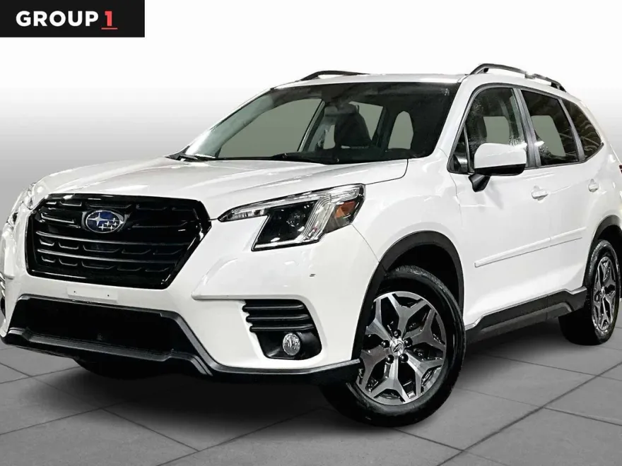 2022 Subaru Forester Premium photo 1