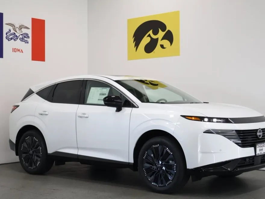 2025 Nissan Murano Platinum photo 1