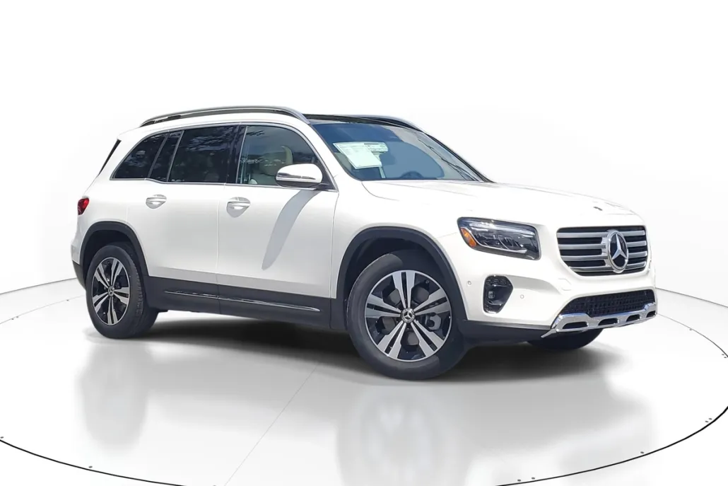 2026 Mercedes Benz GLB 250 photo 1
