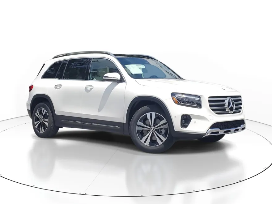 2026 Mercedes Benz GLB 250 photo 1