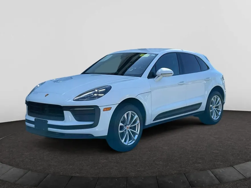 2022 Porsche Macan photo 1