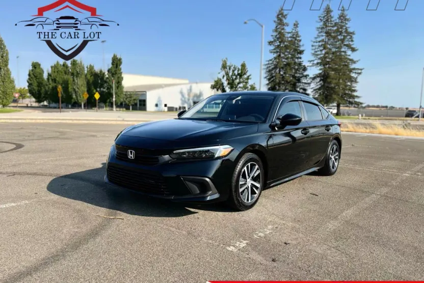 2022 Honda Civic LX Hatchback photo 1