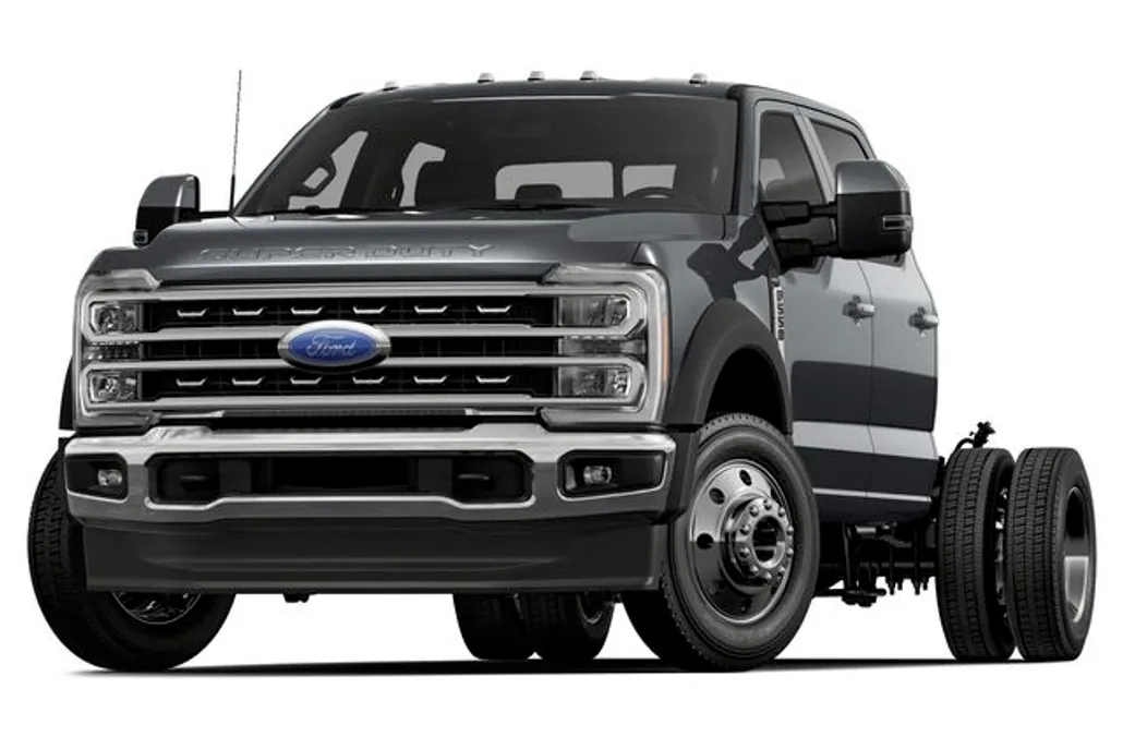2025 Ford F-450 photo 1