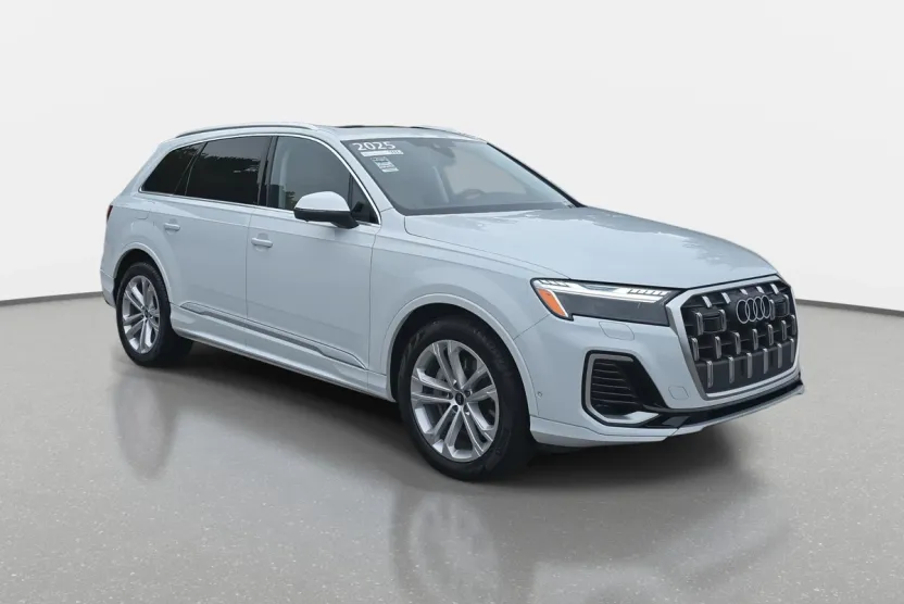 2025 Audi Q7 Prestige photo 1