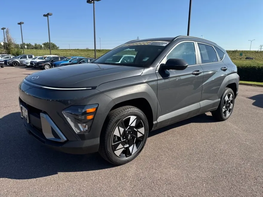 2024 Hyundai Kona SEL photo 1