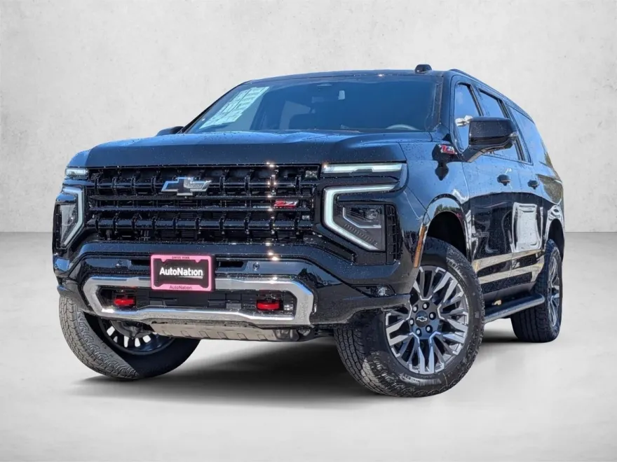 2026 Chevrolet Suburban Z71 photo 1