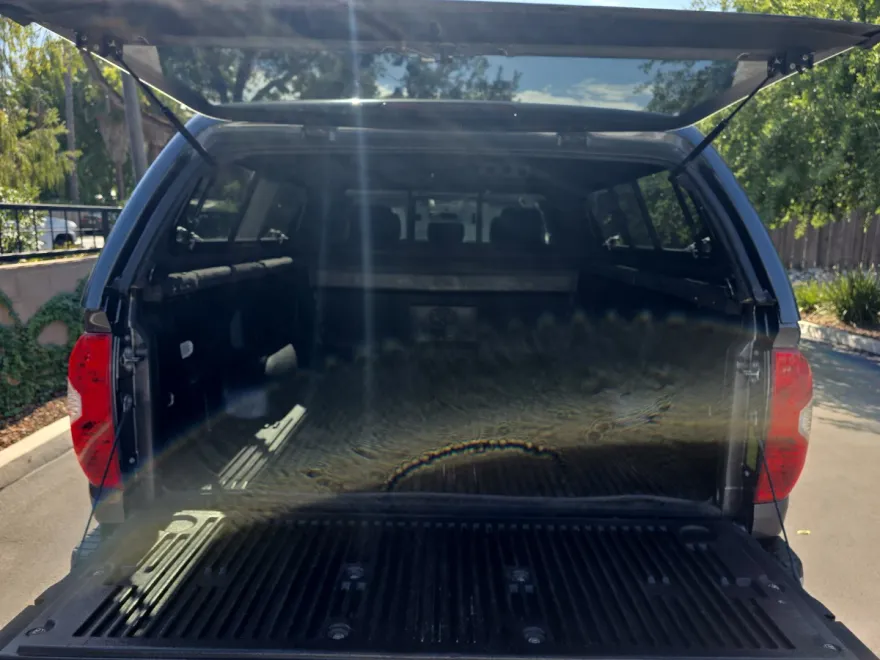 2014 Toyota Tundra SR5 photo 1
