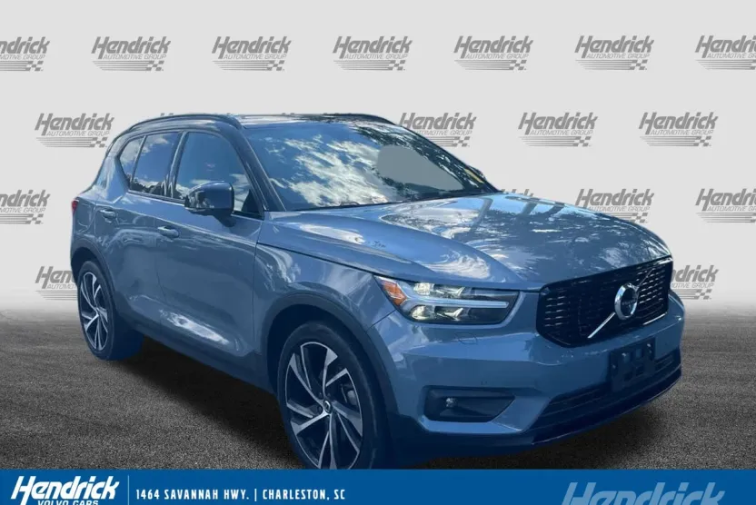 2021 Volvo XC40 R-Design photo 1