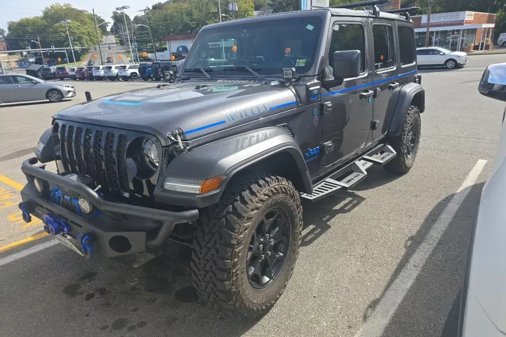 2023 Jeep Wrangler Willys 4xe Sport photo 1