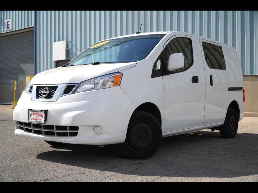 2020 Nissan NV200 SV photo 1