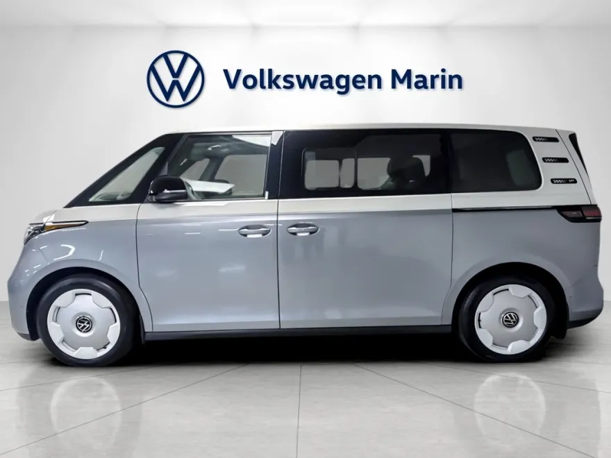 2025 Volkswagen ID. Buzz photo 1