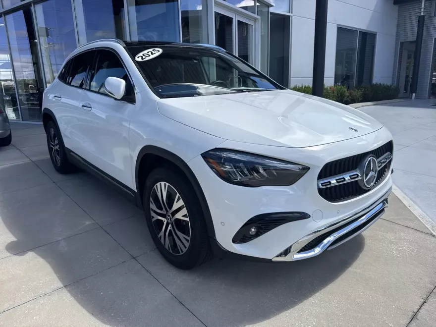 2025 Mercedes Benz GLA 250 photo 1