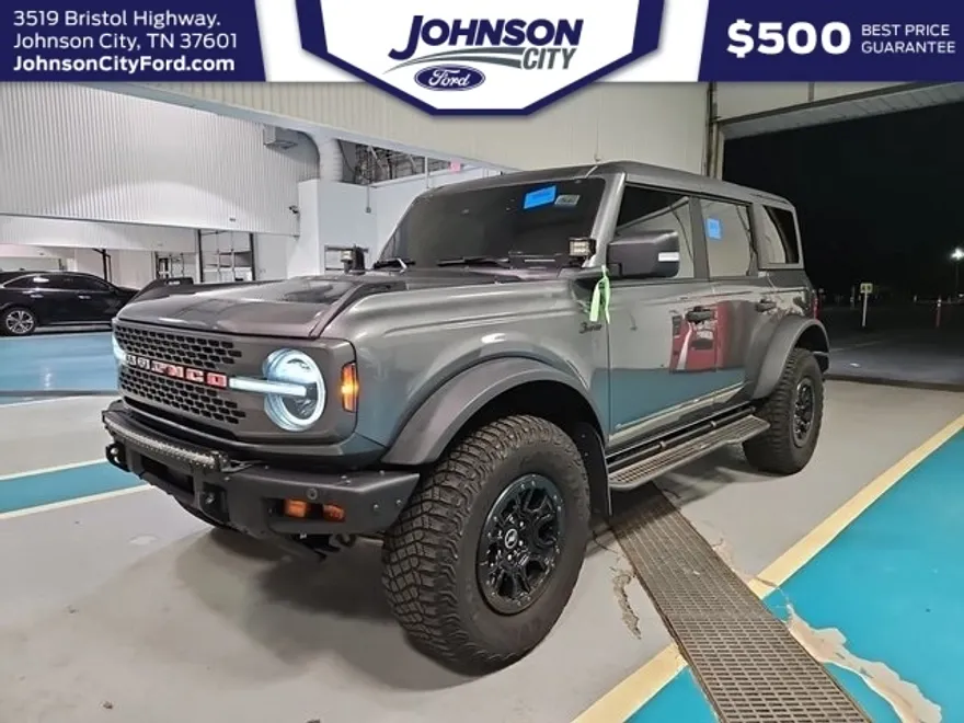 2022 Ford Bronco Badlands photo 1