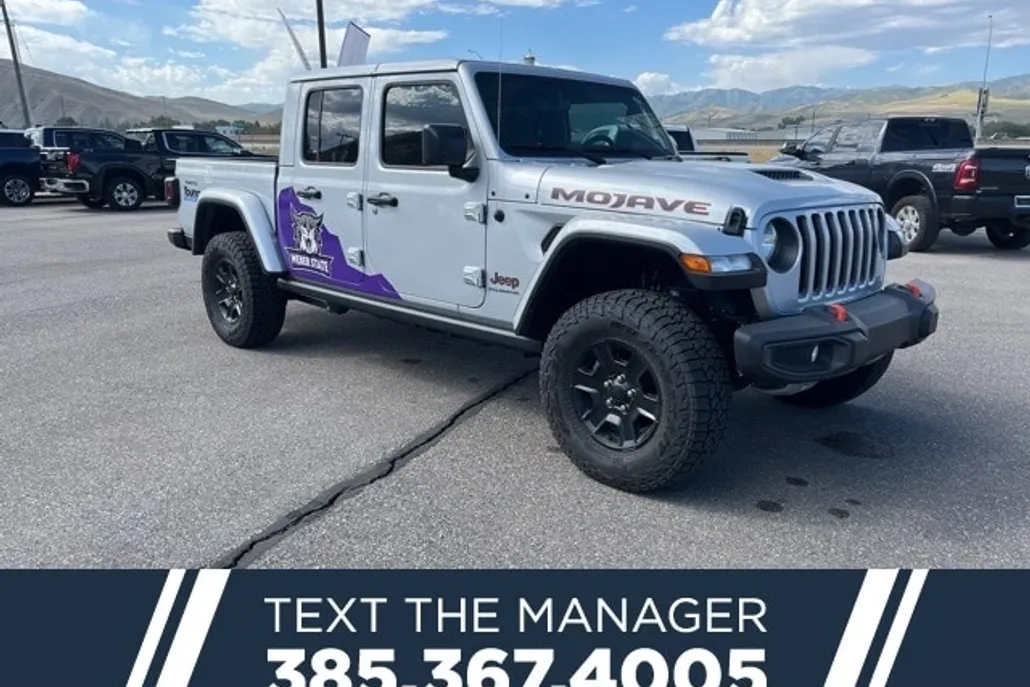 2023 Jeep Gladiator Mojave photo 1