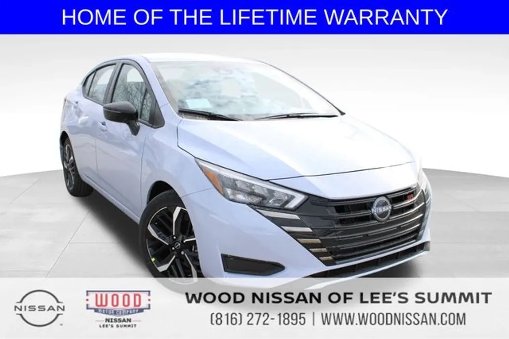 2025 Nissan Versa SR photo 1