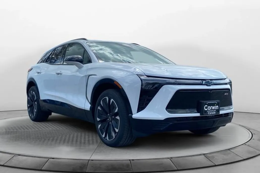 2024 Chevrolet Blazer EV RS photo 1