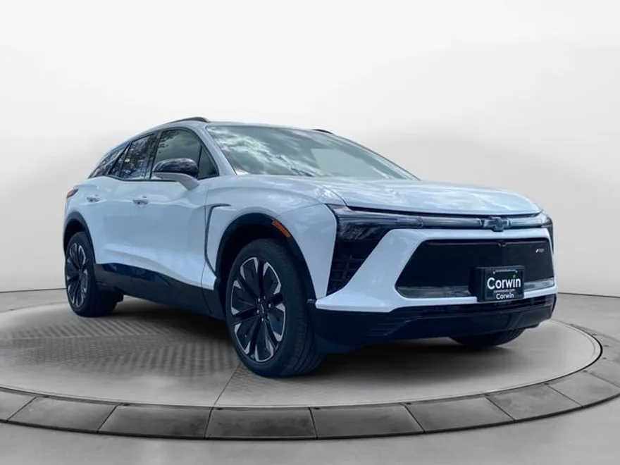 2024 Chevrolet Blazer EV RS photo 1