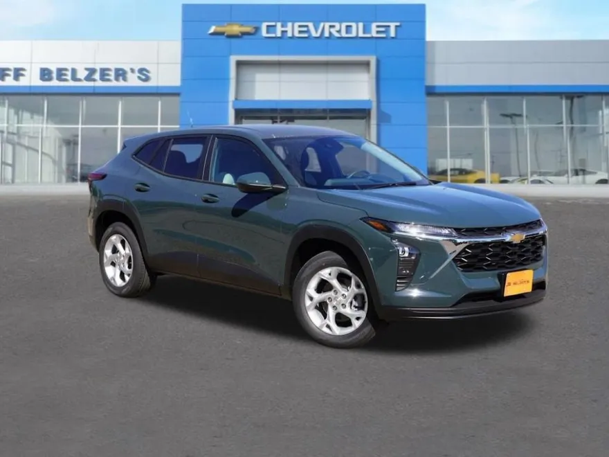 2026 Chevrolet Trax LS photo 1