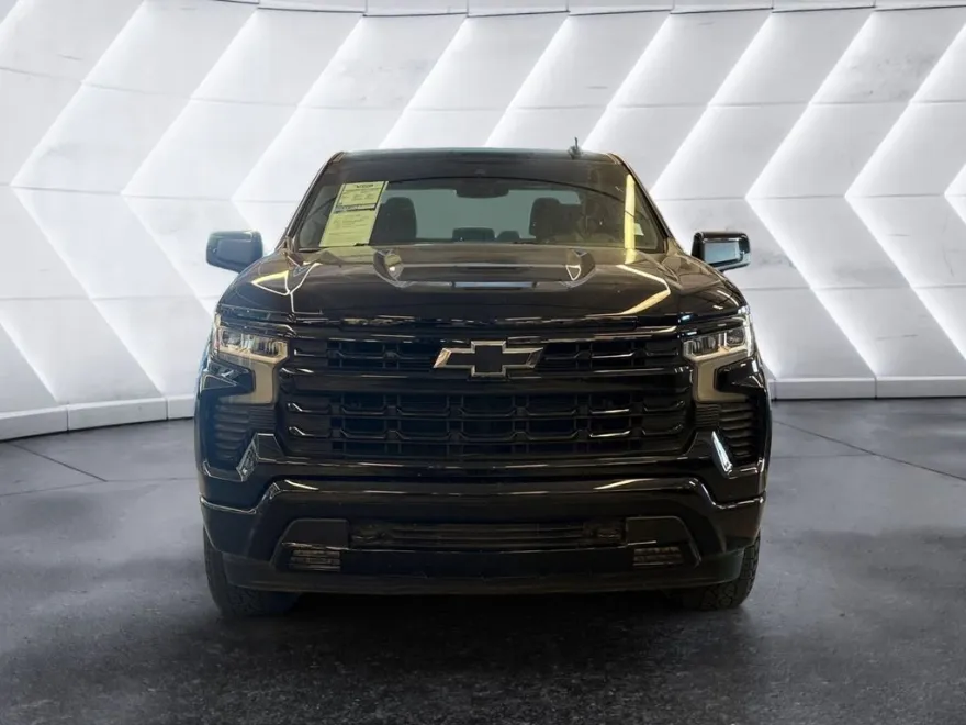 2023 Chevrolet Silverado 1500 RST photo 1