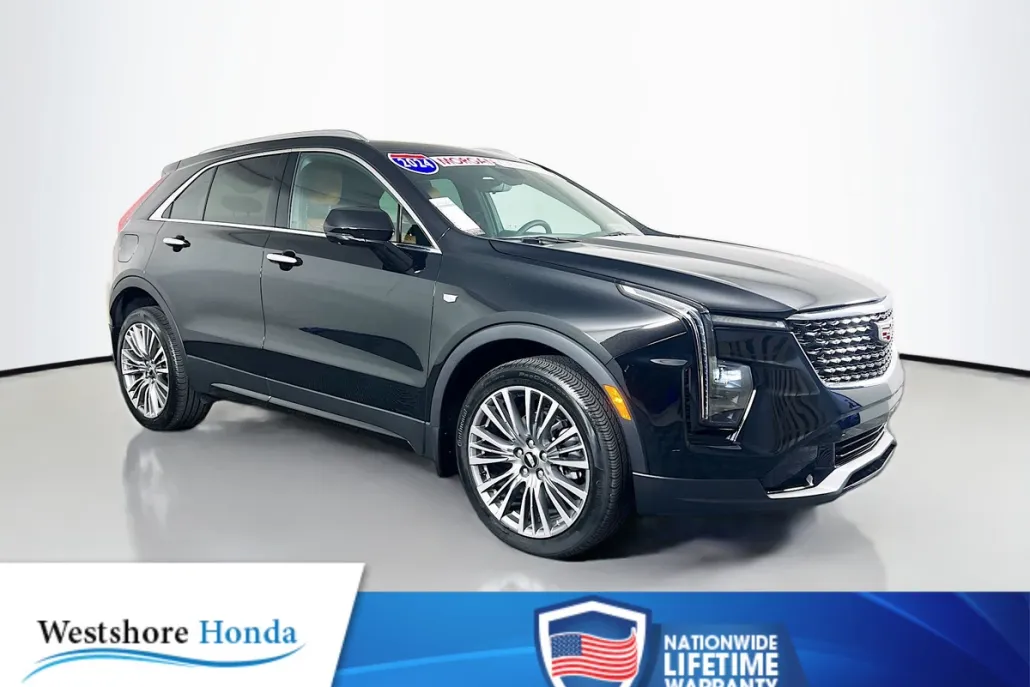 2024 Cadillac XT4 Premium Luxury photo 1