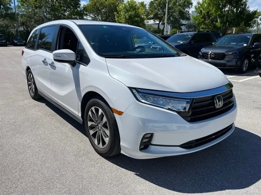 2024 Honda Odyssey EX-L photo 1