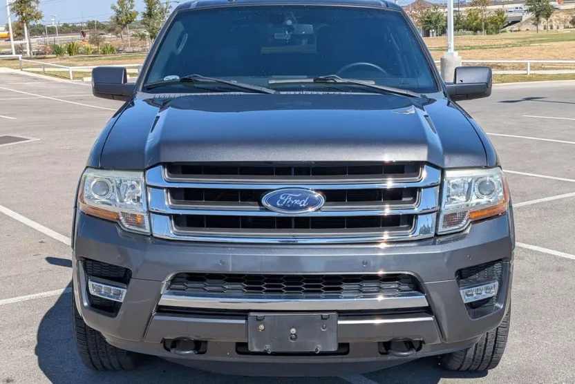 2016 Ford Expedition EL Limited photo 1