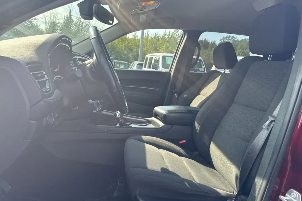 2022 Dodge Durango SXT photo 1