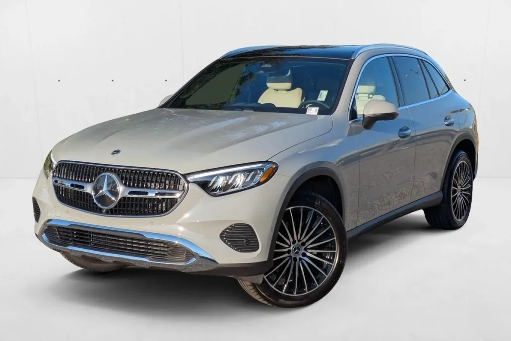 2026 Mercedes Benz GLC 300 photo 1
