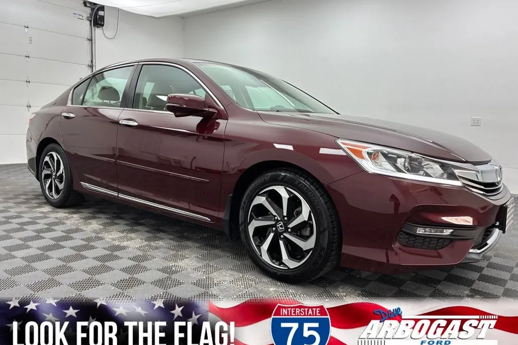 2017 Honda Accord EX-L photo 1