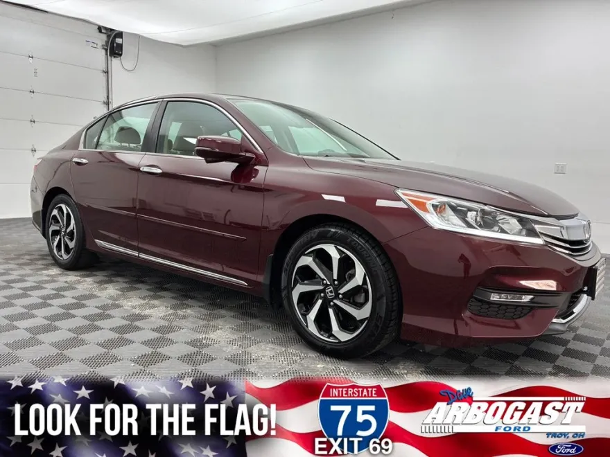 2017 Honda Accord EX-L photo 1