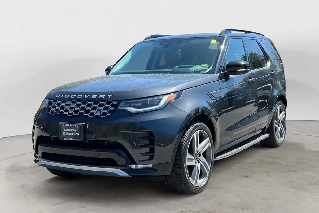 2025 Land Rover Discovery Metropolitan Edition photo 1