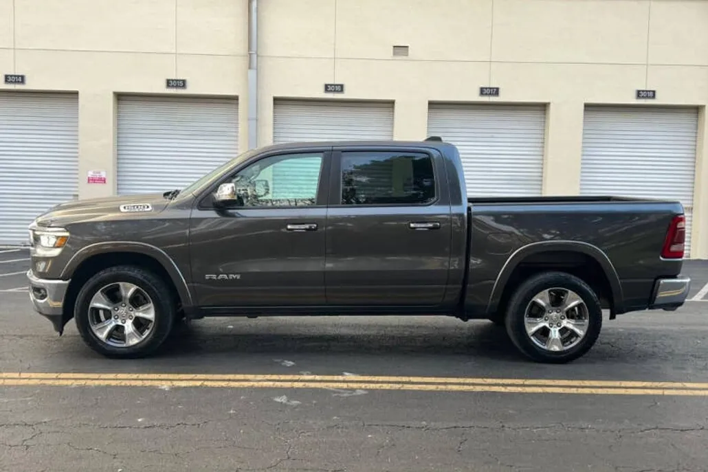 2019 Ram 1500 Laramie photo 1